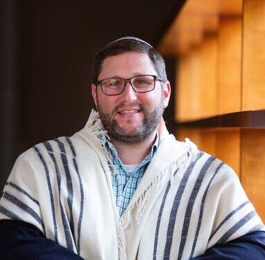 Picture of Rabbi Corey Helfand